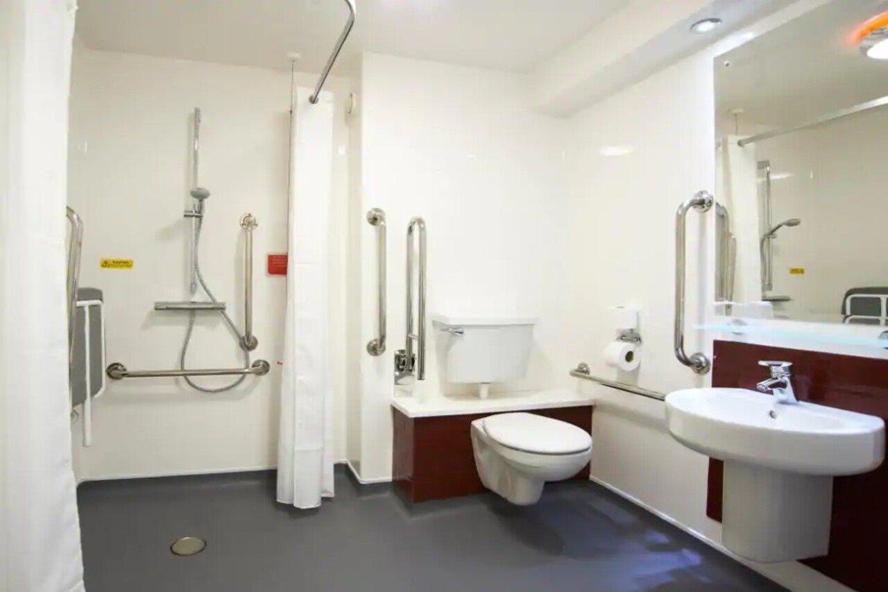 Travelodge Bromborough Port Sunlight Zewnętrze zdjęcie