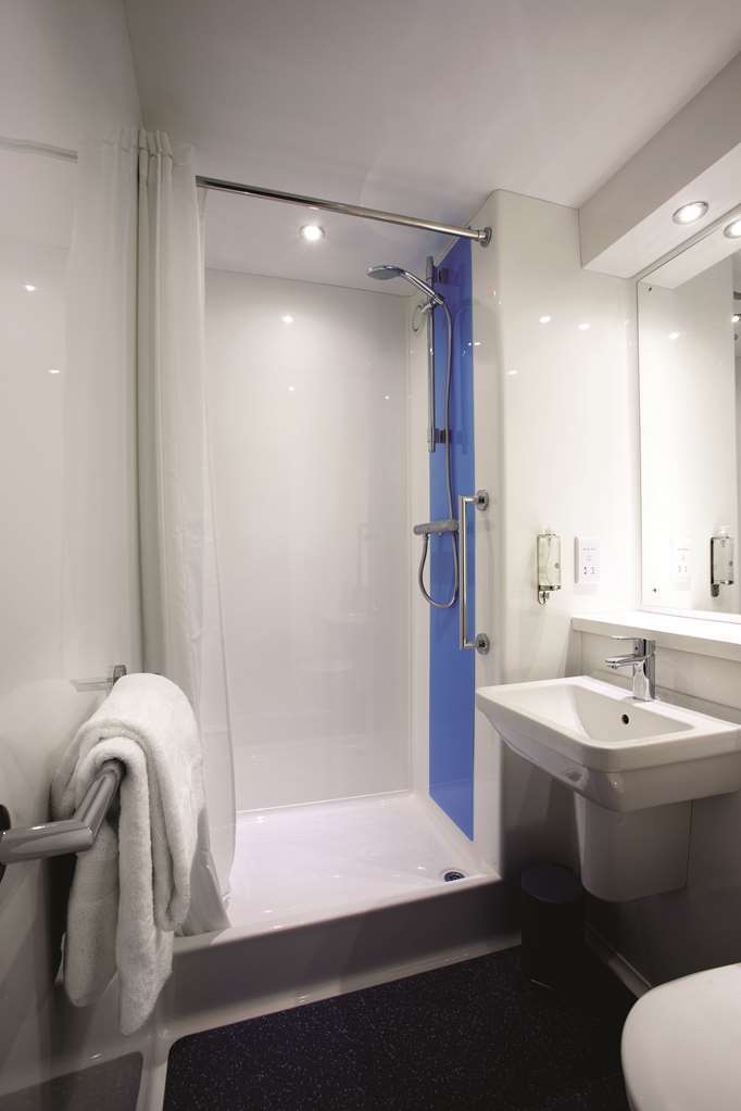 Travelodge Bromborough Port Sunlight Pokój zdjęcie